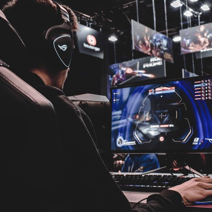Computer vision takes gaming to the next level, making it even more fun and safer. Fraud prevention, determining the age of players, checking the quality of content - save money, increase conversion, and customer loyalty with Enface.
